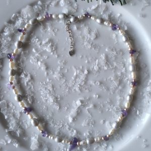 Collar de Perlas Naturales Multicolor y Amatista con acabados en Plata de Ley 925