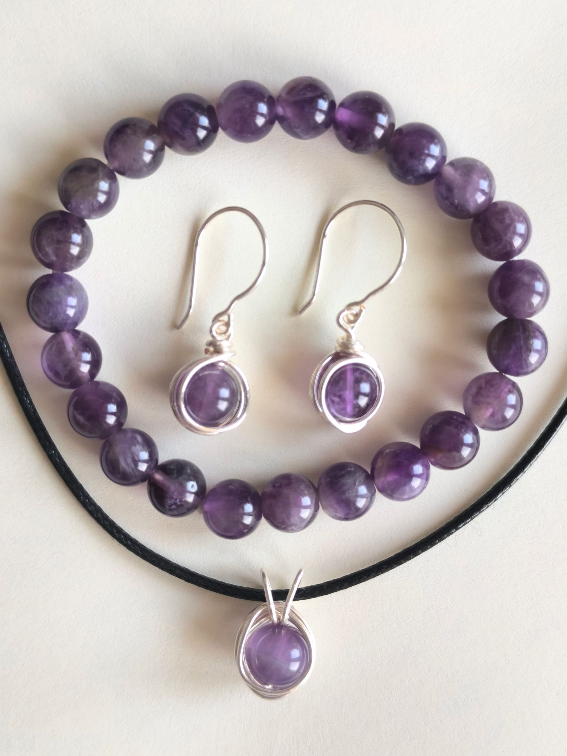 Conjunto de Amatista Natural – Pendientes, Dije y Pulsera | Edición Especial Artesanal