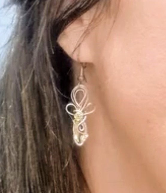 Pendientes Artesanales en Plata de Ley con Cuarzo Limón y Peridoto Natural – Edición Especial - Imagen 2