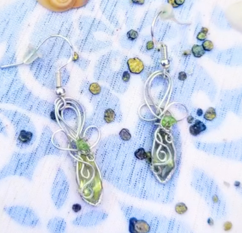 Pendientes Artesanales en Plata de Ley con Cuarzo Limón y Peridoto Natural – Edición Especial - Imagen 3