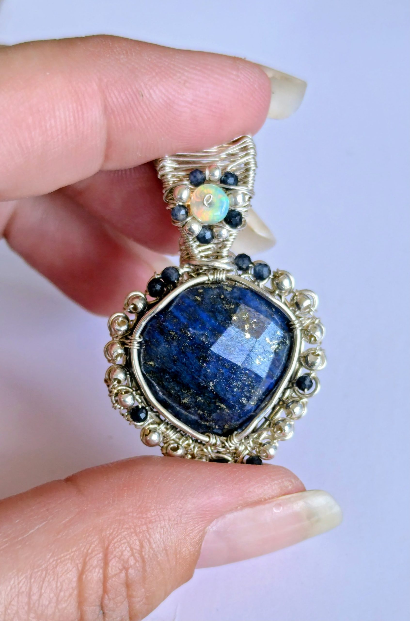 RESERVADO-Colgante artesanal de Lapislázuli en Plata de Ley 925 con Zafiros y Ópalo Etíope Blue Heart| Joya única handmade - Imagen 2